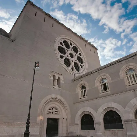 Tergeste Отель Триест